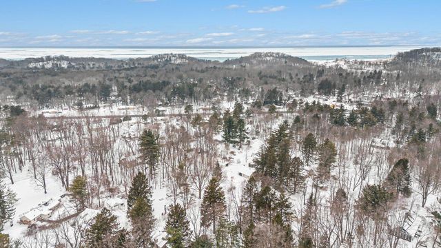 12435 Sandpiper Lane, Sawyer, MI 49125