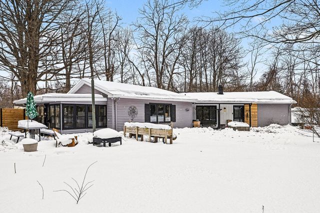 12435 Sandpiper Lane, Sawyer, MI 49125