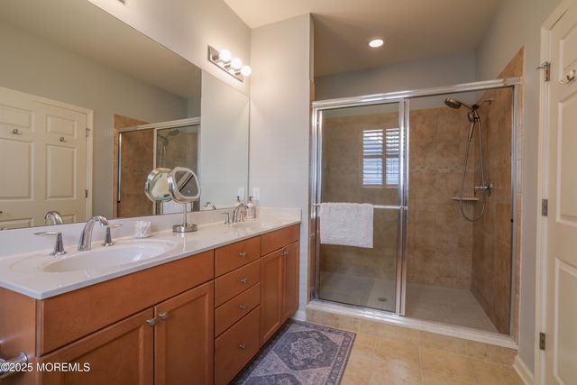 31 Garden Path, Barnegat, NJ 08005