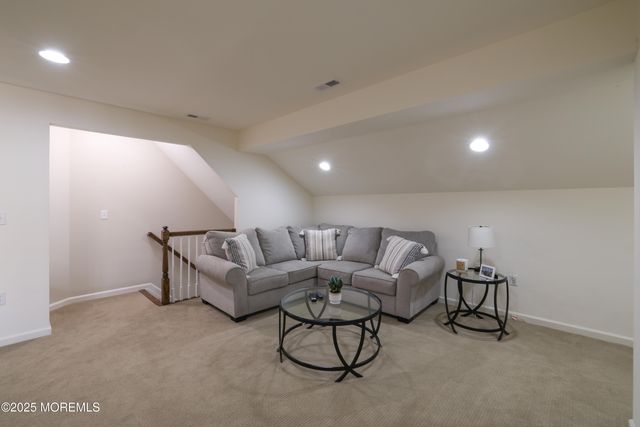 31 Garden Path, Barnegat, NJ 08005