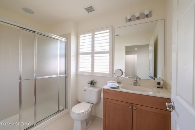 31 Garden Path, Barnegat, NJ 08005