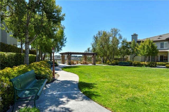 18 Via Florencia, Mission Viejo, CA 92692