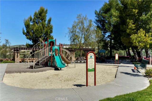 18 Via Florencia, Mission Viejo, CA 92692