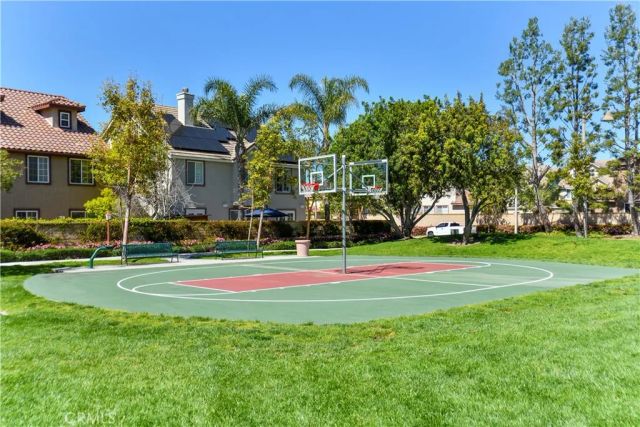 18 Via Florencia, Mission Viejo, CA 92692
