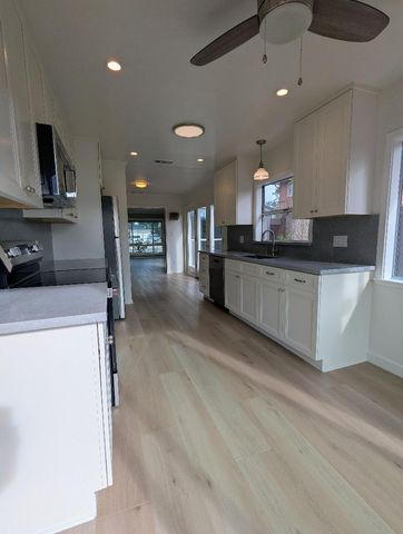 41 Inner Circle, Redwood City, CA 94062