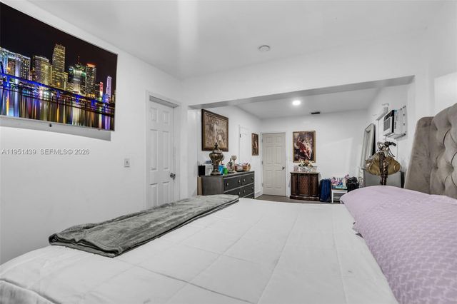 3320 NW 177th Ter, Miami Gardens, FL 33056