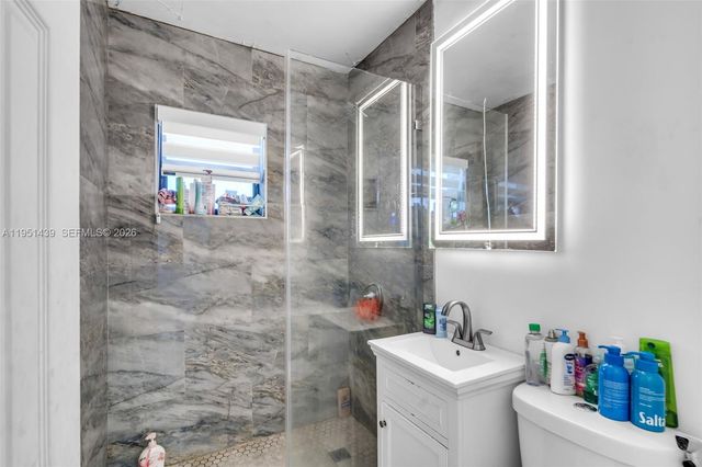 3320 NW 177th Ter, Miami Gardens, FL 33056