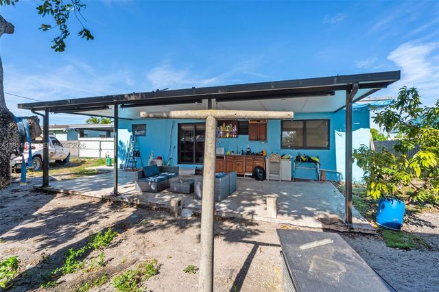 3320 NW 177th Ter, Miami Gardens, FL 33056