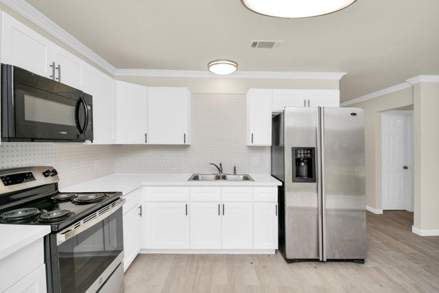 25409 Pebble Drive, Huffman, TX 77336