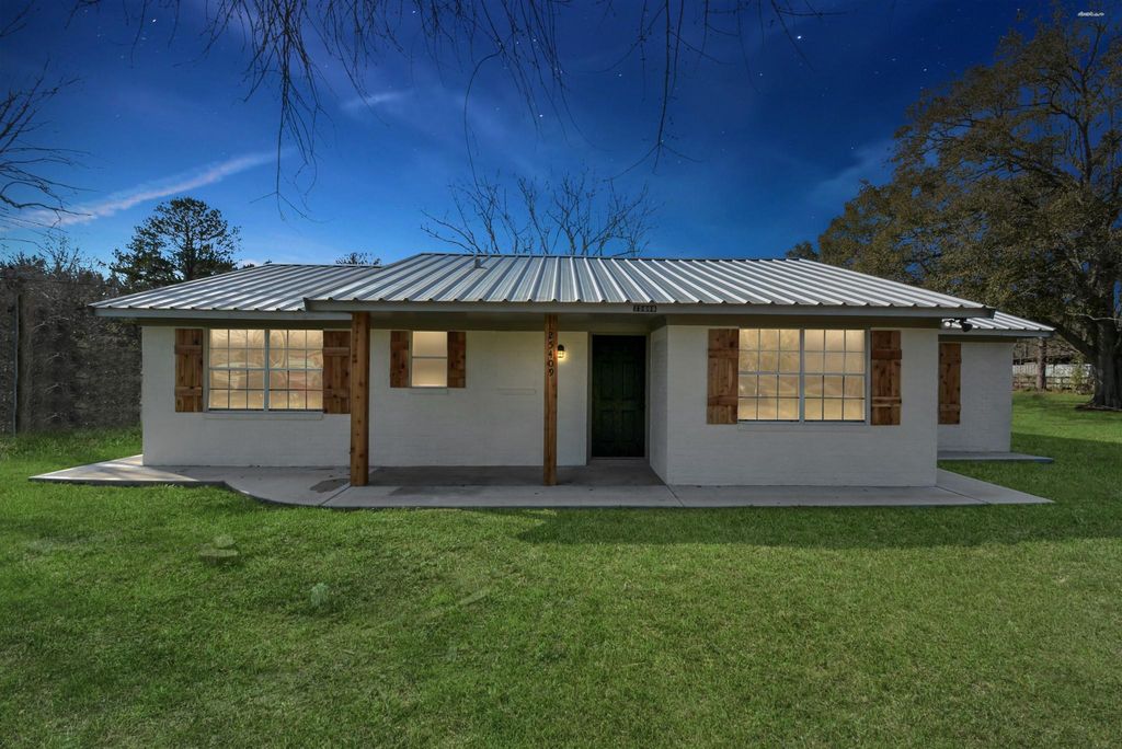 25409 Pebble Drive, Huffman, TX 77336