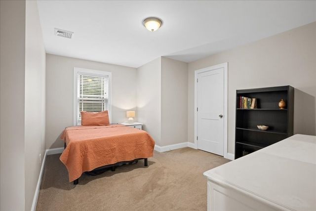 141 Thompson St, Palmer, MA 01069
