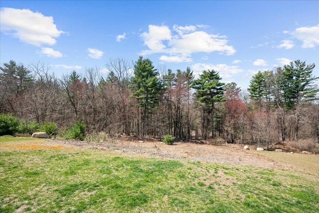141 Thompson St, Palmer, MA 01069