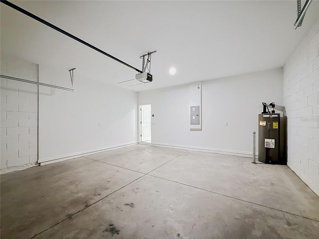 418 QUAYSIDE AVENUE, Mascotte, FL 34753