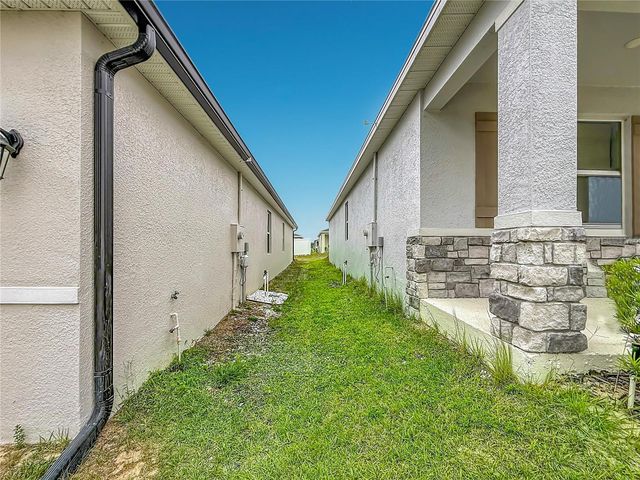 418 QUAYSIDE AVENUE, Mascotte, FL 34753