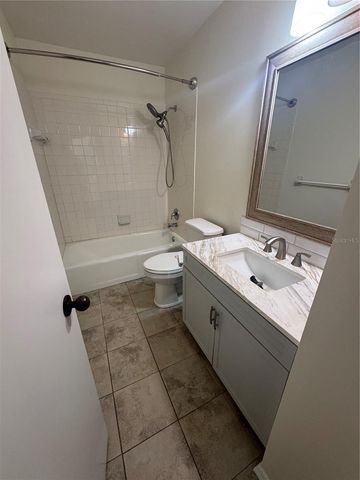 6812 ARBOR OAKS DRIVE, Bradenton, FL 34209
