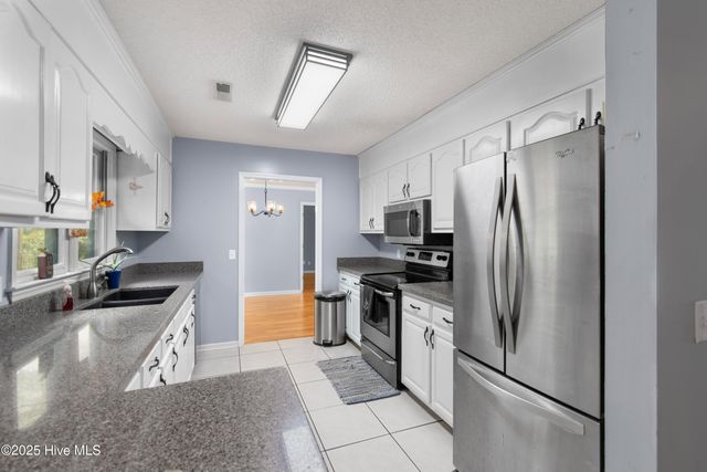 580 Boundaryline Drive, Calabash, NC 28467