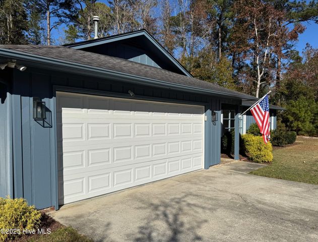 580 Boundaryline Drive, Calabash, NC 28467