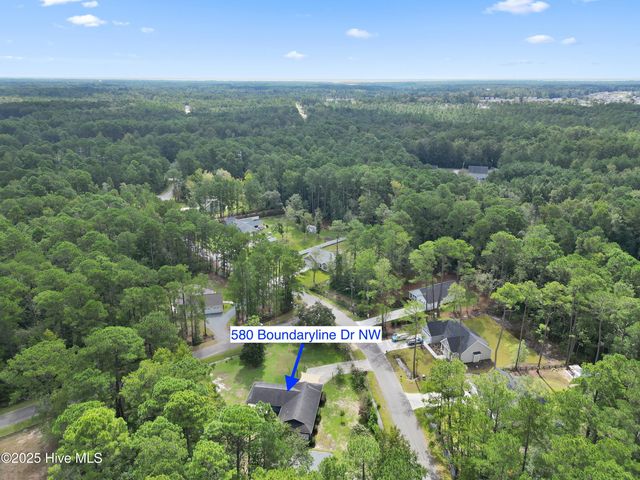 580 Boundaryline Drive, Calabash, NC 28467