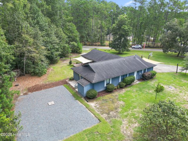 580 Boundaryline Drive, Calabash, NC 28467