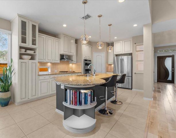 513 Ivory Stone Lane, League City, TX 77573