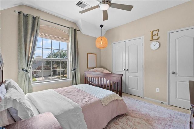 513 Ivory Stone Lane, League City, TX 77573
