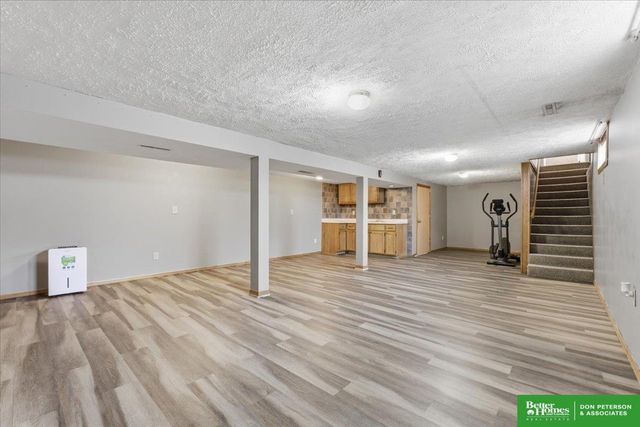 2030 E 2nd Street, Fremont, NE 68025