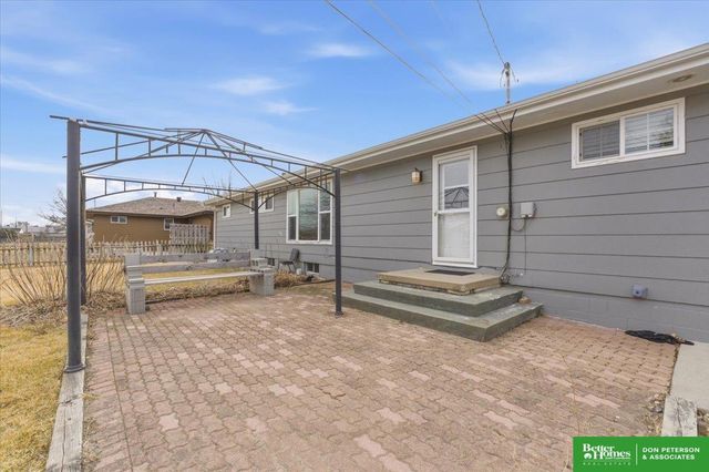 2030 E 2nd Street, Fremont, NE 68025