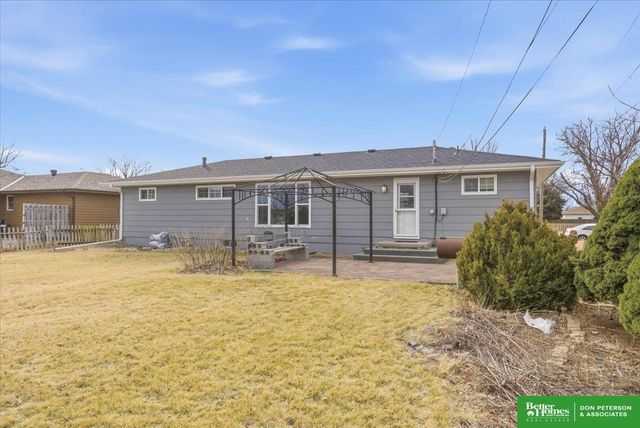 2030 E 2nd Street, Fremont, NE 68025