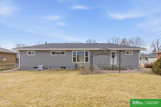 2030 E 2nd Street, Fremont, NE 68025