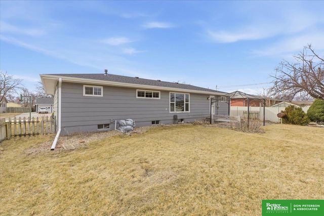 2030 E 2nd Street, Fremont, NE 68025