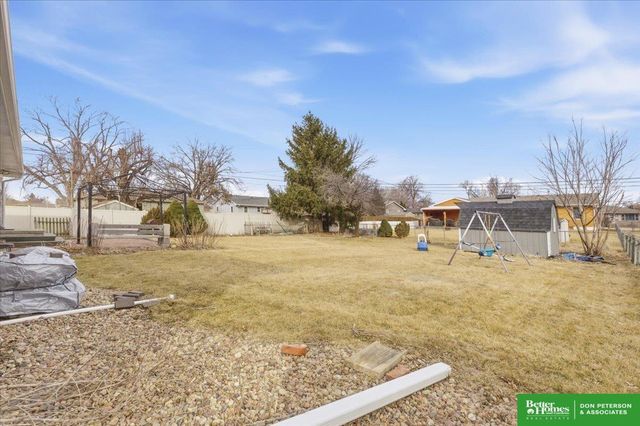 2030 E 2nd Street, Fremont, NE 68025