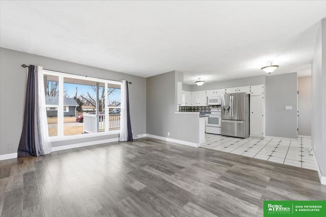 2030 E 2nd Street, Fremont, NE 68025