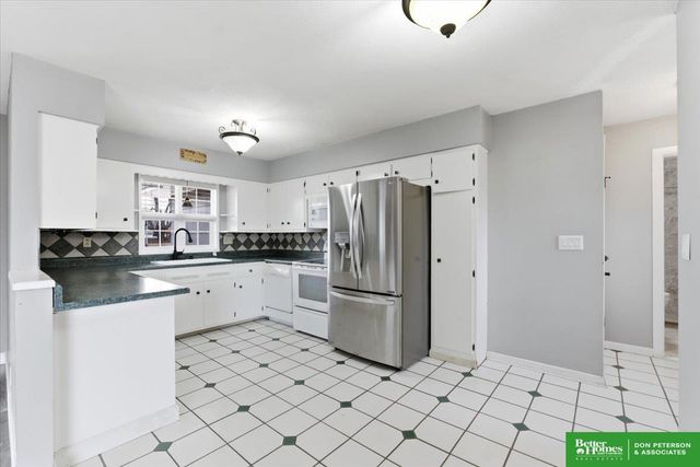 2030 E 2nd Street, Fremont, NE 68025