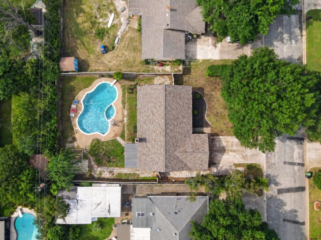 6724 Bartay Drive, North Richland Hills, TX 76182 — exterior