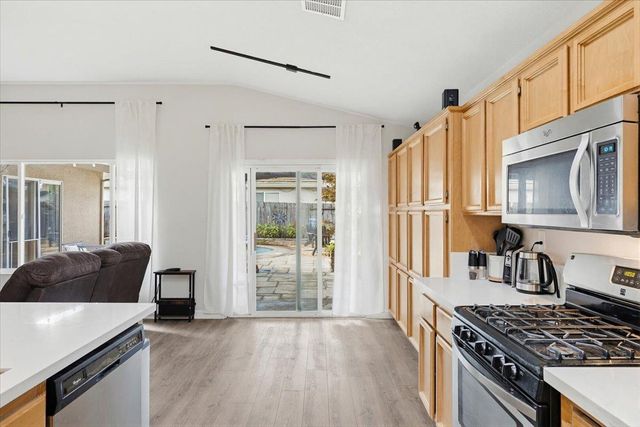 10044 Oglethorpe Way, Elk Grove, CA 95624