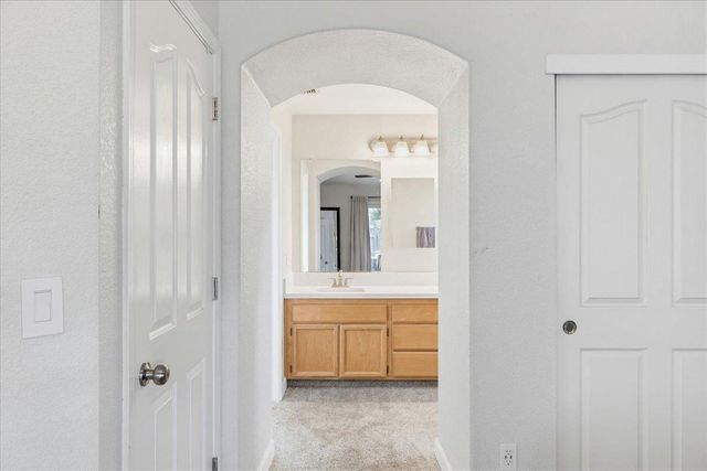 10044 Oglethorpe Way, Elk Grove, CA 95624