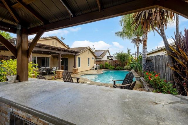 10044 Oglethorpe Way, Elk Grove, CA 95624