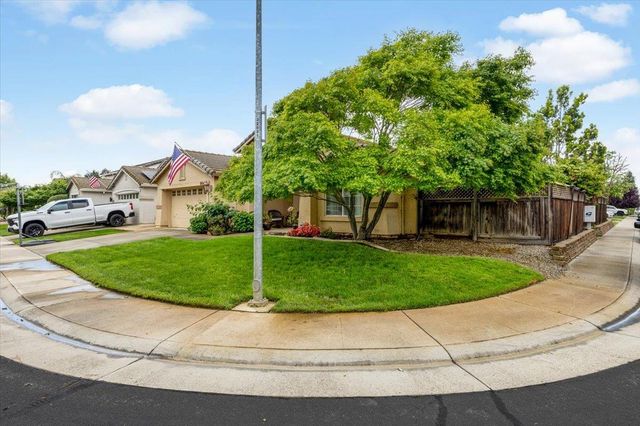 10044 Oglethorpe Way, Elk Grove, CA 95624