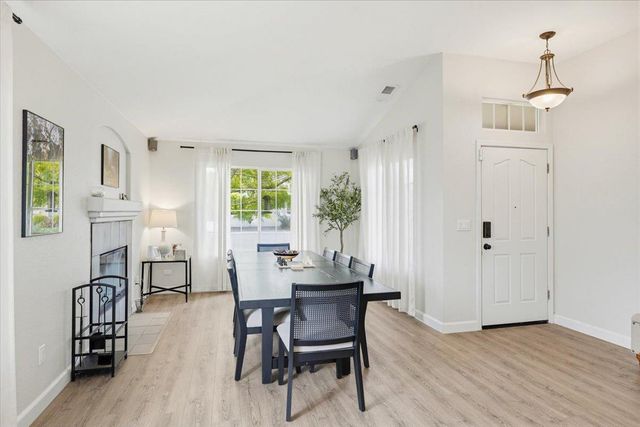 10044 Oglethorpe Way, Elk Grove, CA 95624