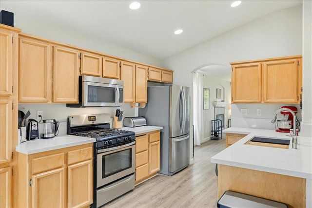 10044 Oglethorpe Way, Elk Grove, CA 95624