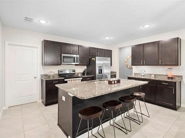 635 BELGROVE STREET, Debary, FL 32713