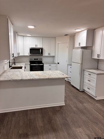 1906 E Barbara Street, Tyler, TX 75701