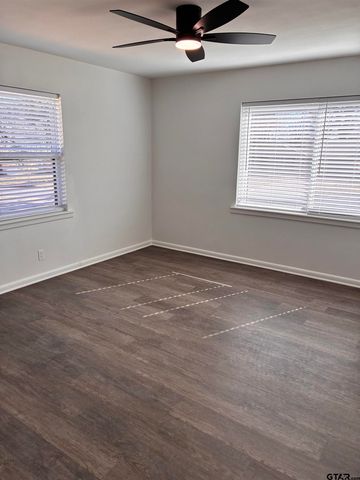 1906 E Barbara Street, Tyler, TX 75701