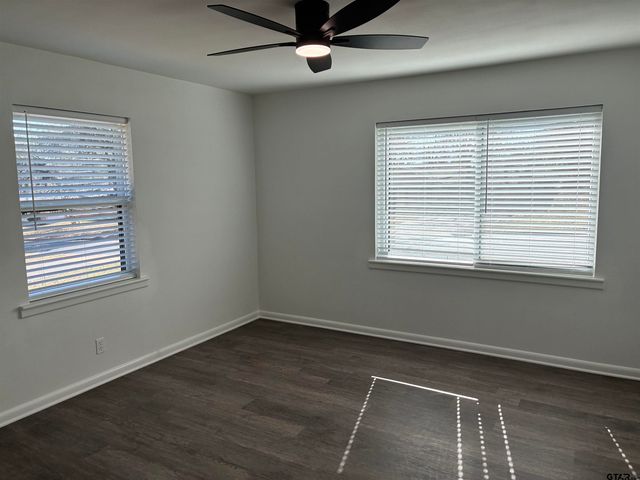 1906 E Barbara Street, Tyler, TX 75701