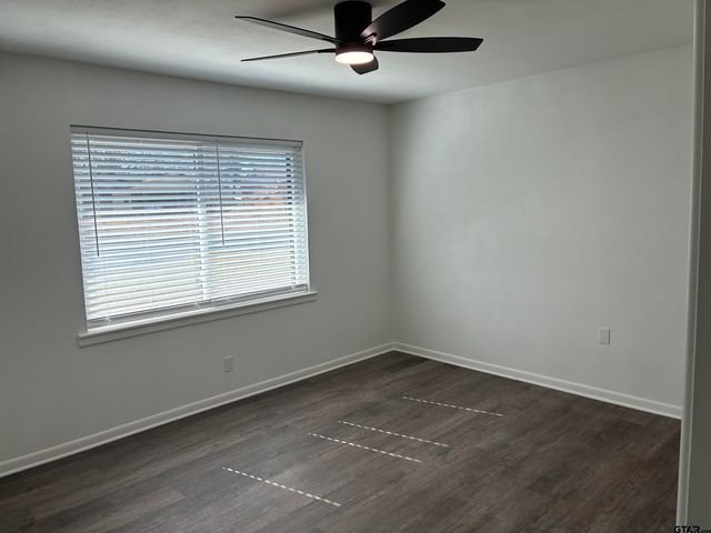 1906 E Barbara Street, Tyler, TX 75701