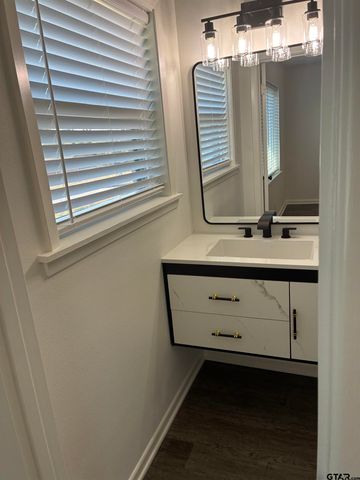 1906 E Barbara Street, Tyler, TX 75701