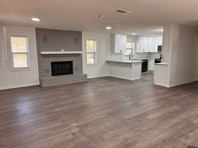 1906 E Barbara Street, Tyler, TX 75701