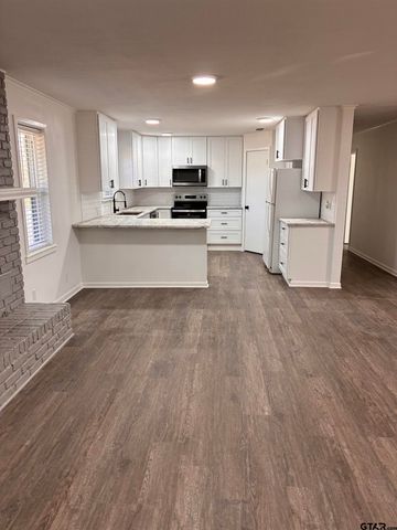 1906 E Barbara Street, Tyler, TX 75701