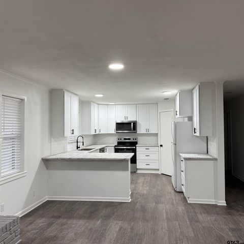 1906 E Barbara Street, Tyler, TX 75701