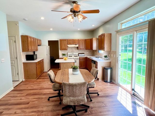 650 Glenbrook Road, Crystal Lake, IL 60012